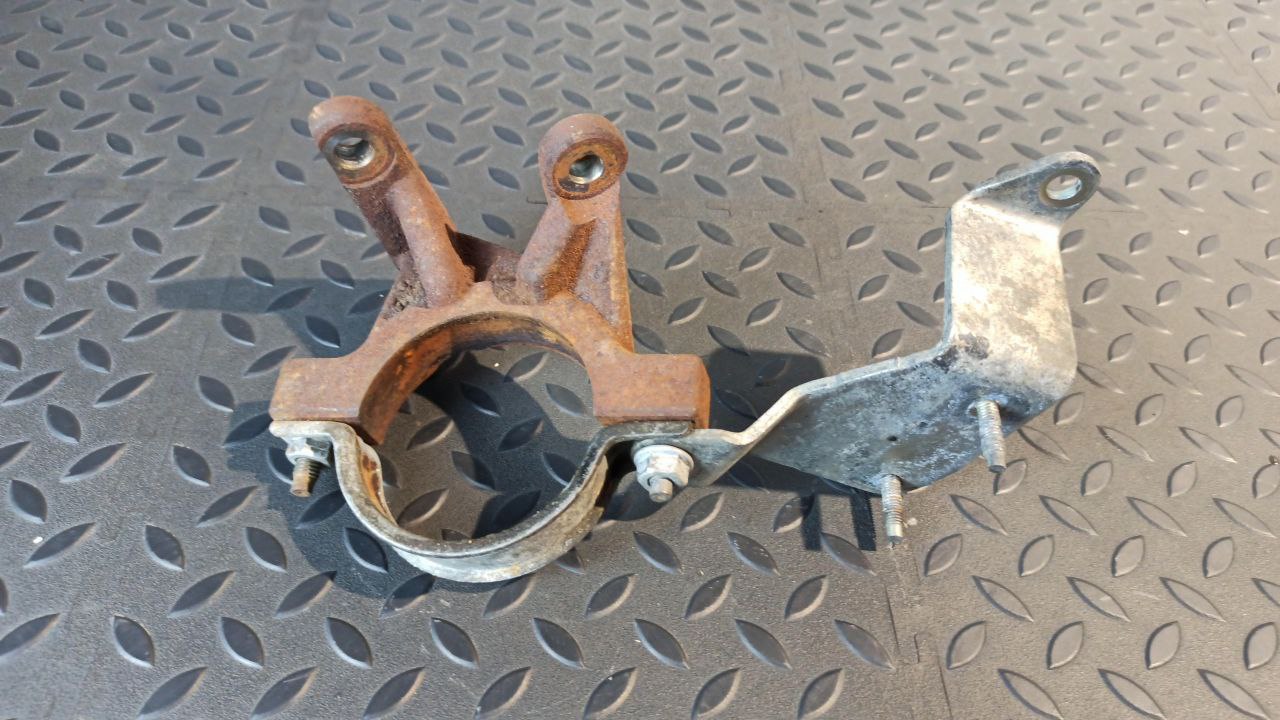 Кронштейн полуоси Ford Focus/2 2004-2011