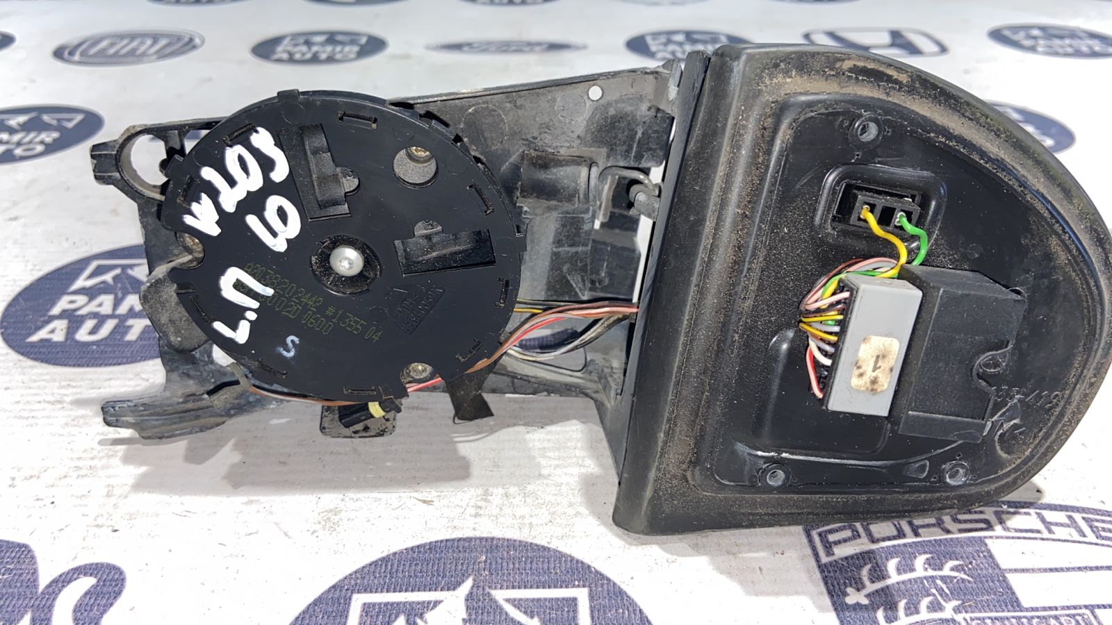 Зеркало левое Mercedes C/W203 2000-2008