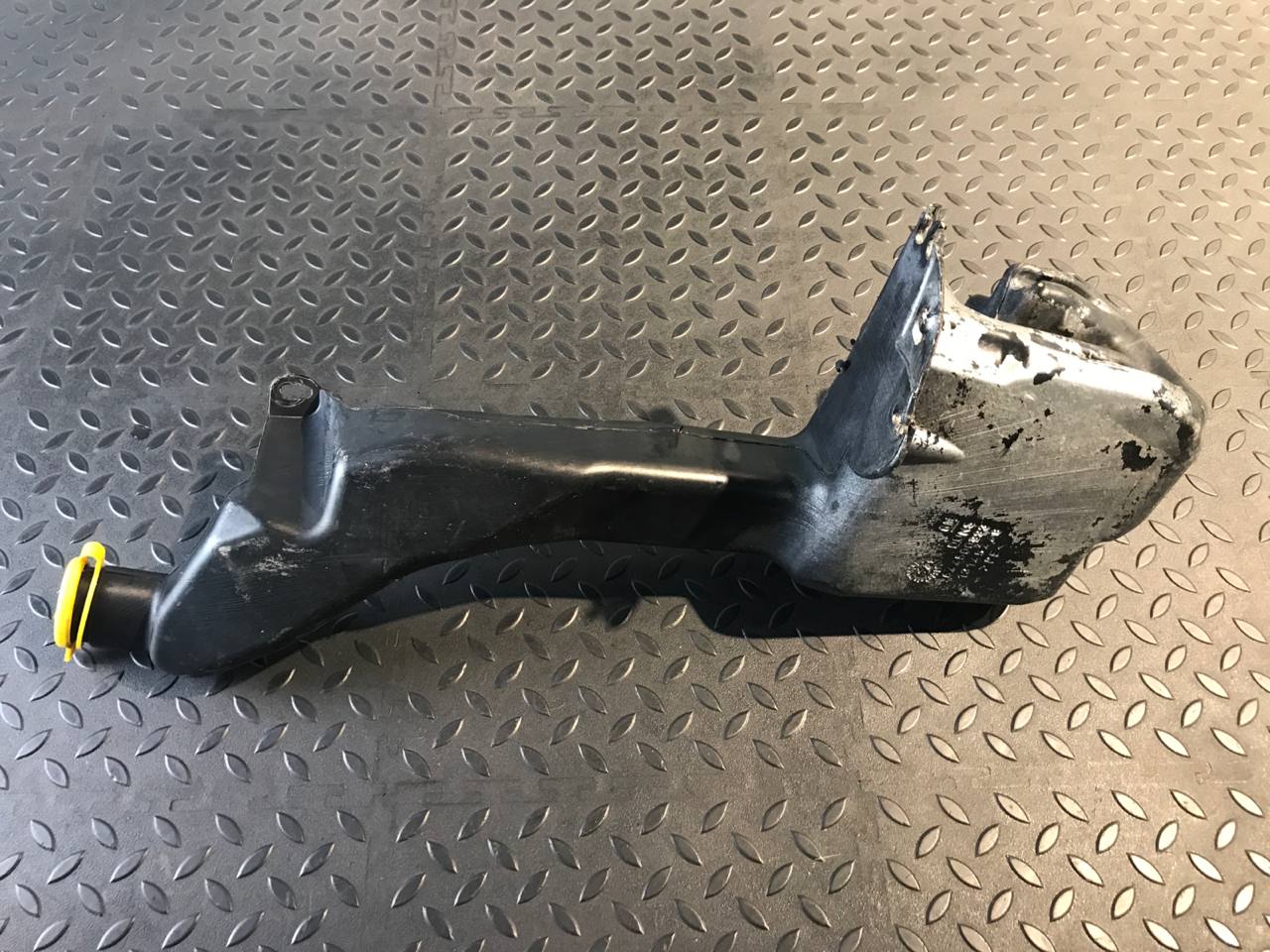 Бачок омывателя Opel Zafira/B 2005-2014