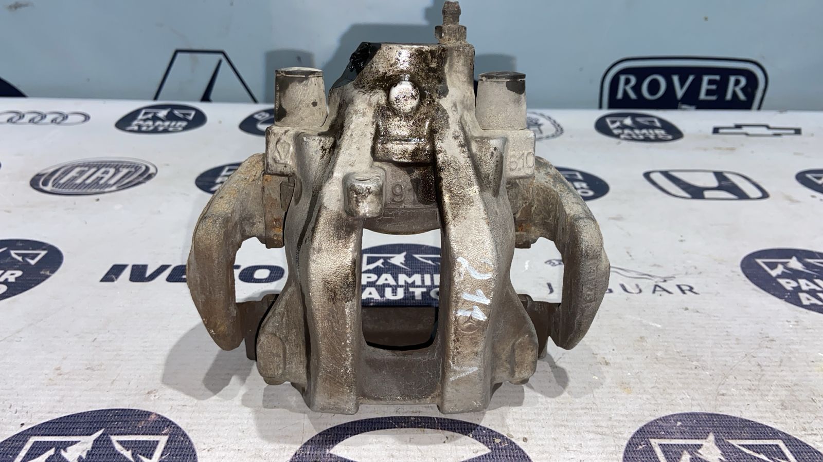 Суппорт задний левый Mercedes E/W211 2002-2009