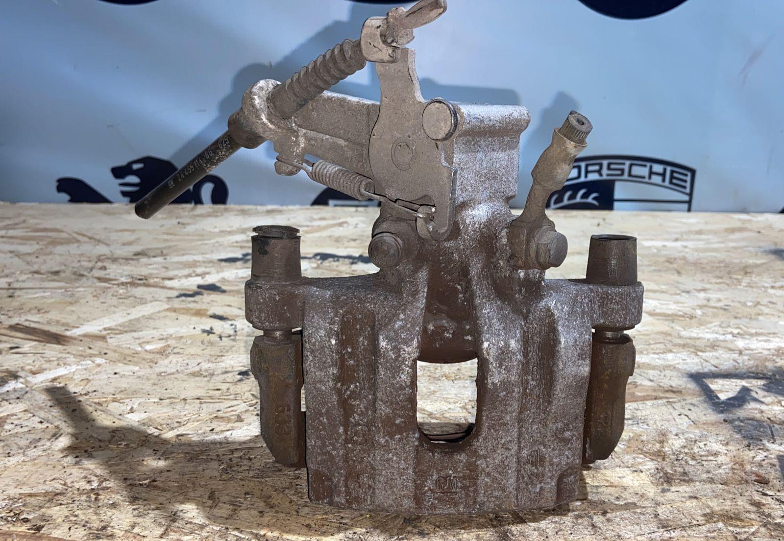 Суппорт задний левый Opel Vectra/C 2002-2008