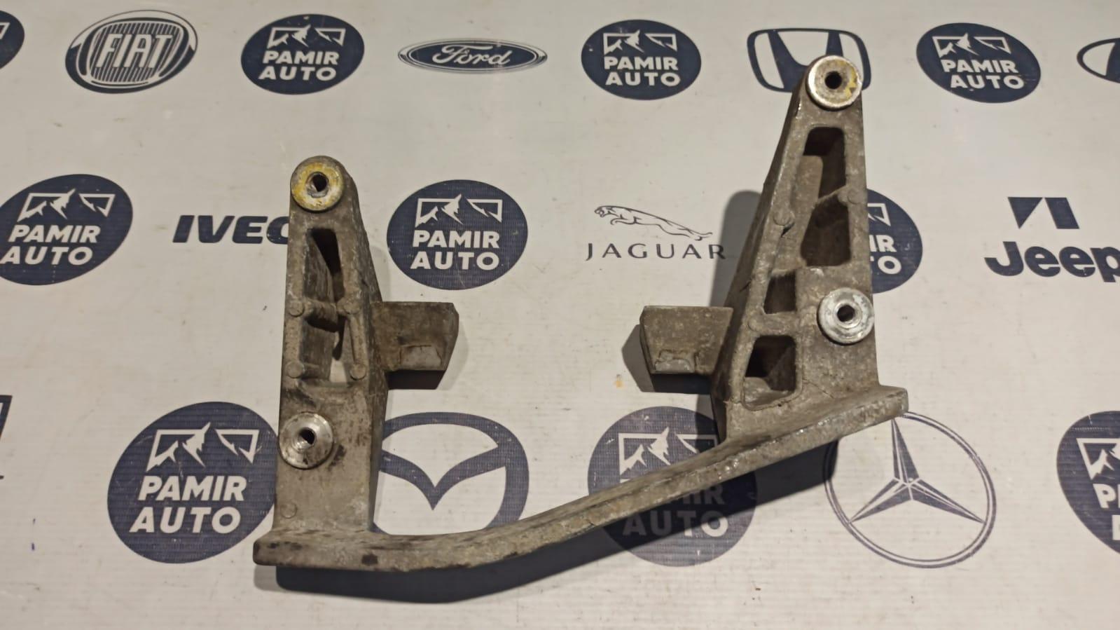 Кронштейн КПП Mercedes Vito/W638 1996-2003