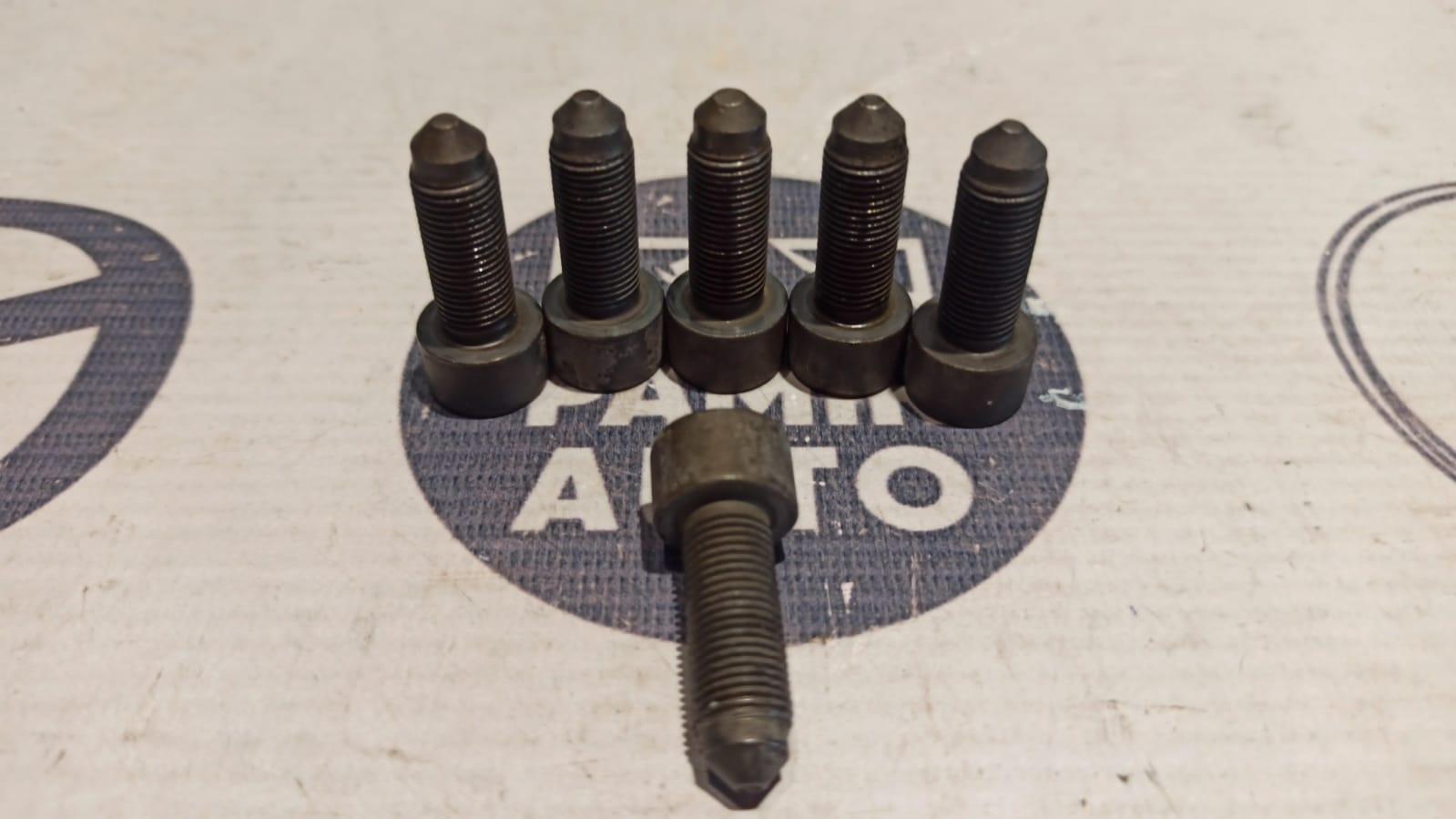 Болт маховика Mercedes E/W210 1995-2003