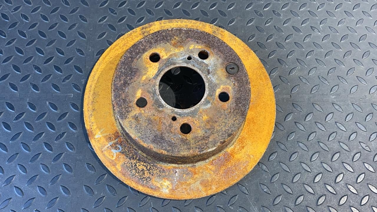 Диск тормозной задний Toyota Avensis/2 2003-2009