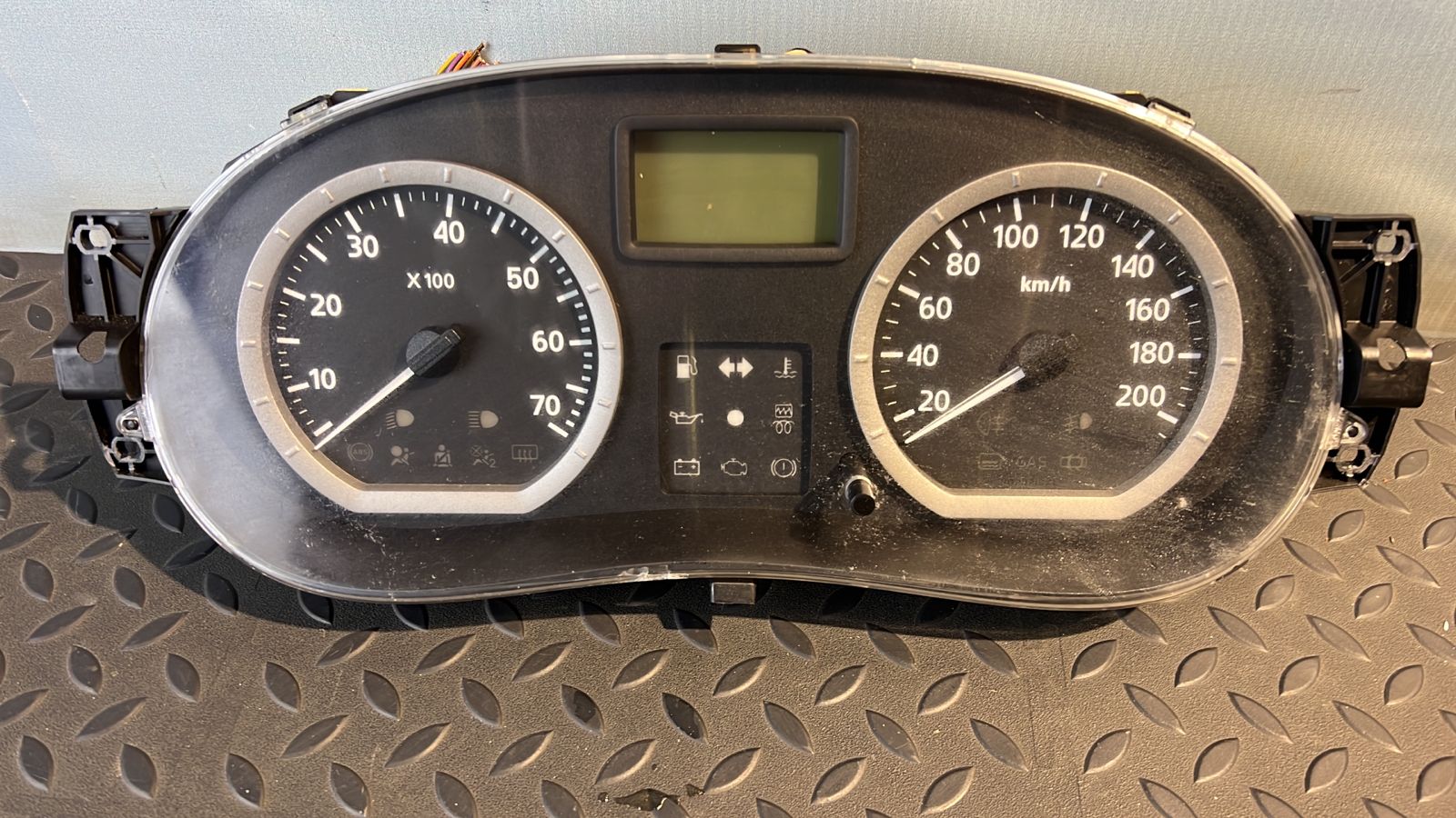 Комбинация приборов (Щиток) Renault Logan 2004-2015