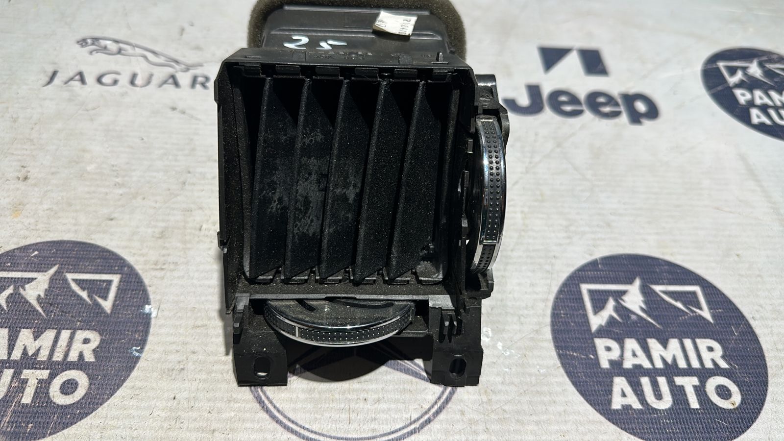 Дефлектор воздушный центральный левый Opel Vectra/C 2002-2008