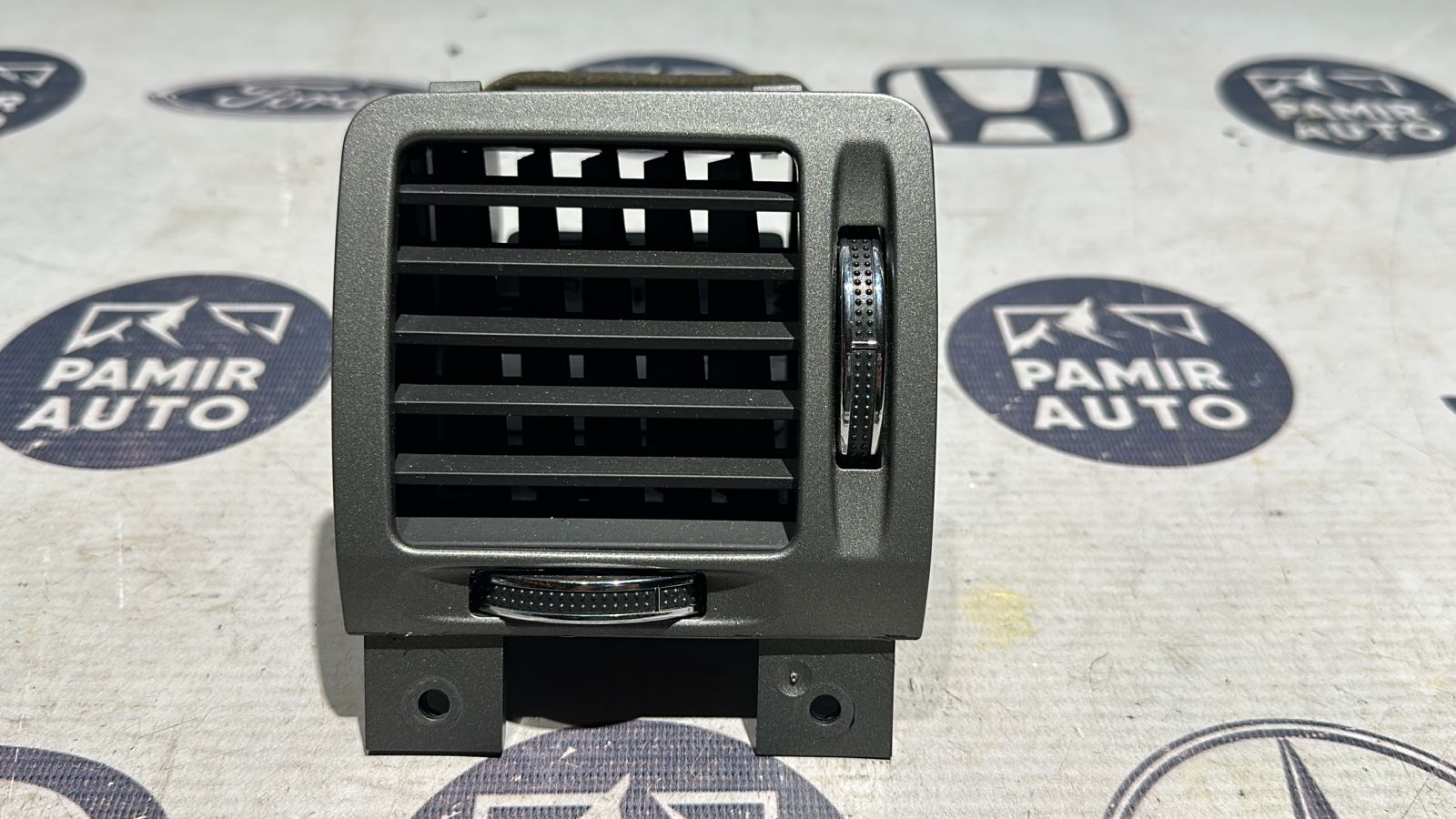 Дефлектор воздушный левый Opel Vectra/C 2002-2008