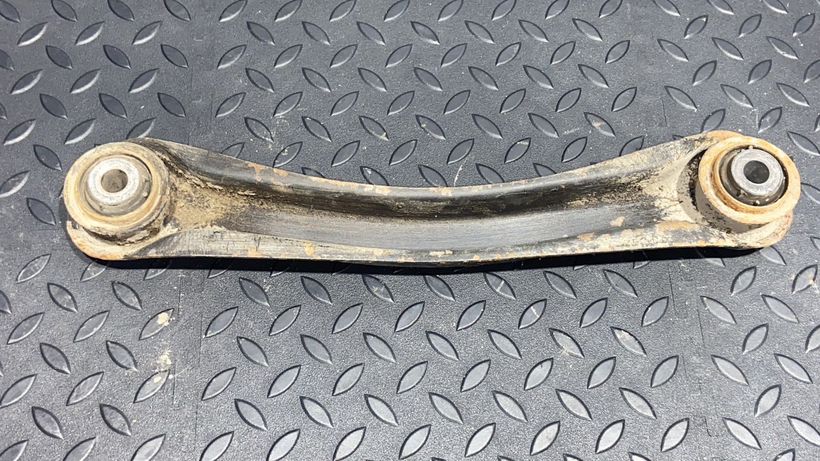 Рычаг задний правый Mercedes C/W202 1993-2001