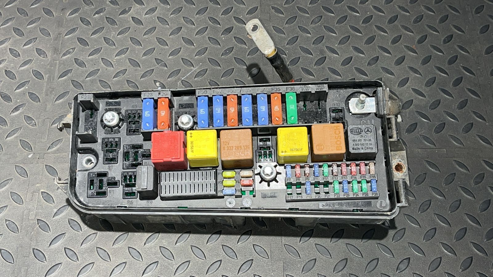 Блок предохранителей Opel Signum 2003-2008