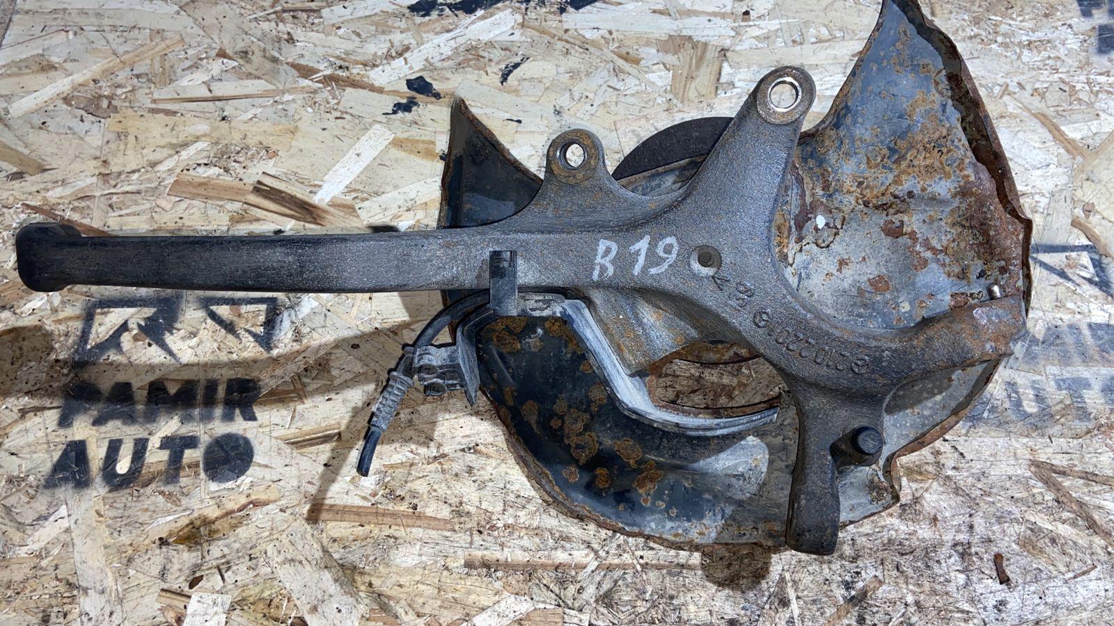 Кулак поворотный передний левый Mercedes E/W210 1995-2003