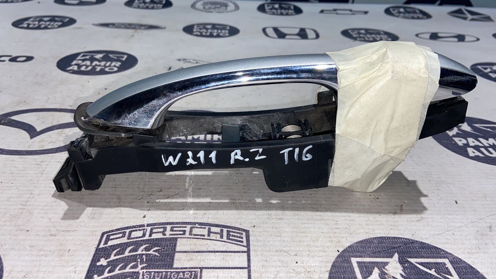 Ручка двери задняя правая Mercedes E/W211 2002-2009