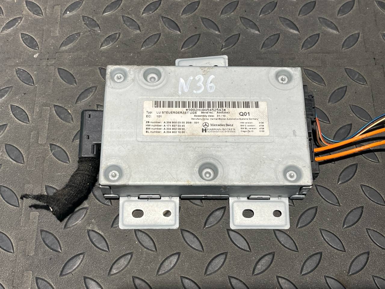 Блок управления мультимедиа Mercedes C/W204 2006-2015