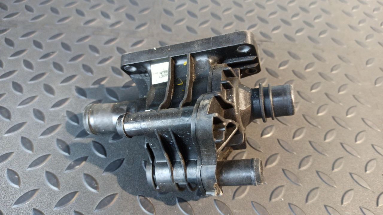 Термостат Ford Focus/2 2004-2011