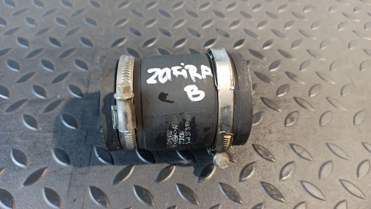 Патрубок интеркулера Opel Zafira/B 2005-2014