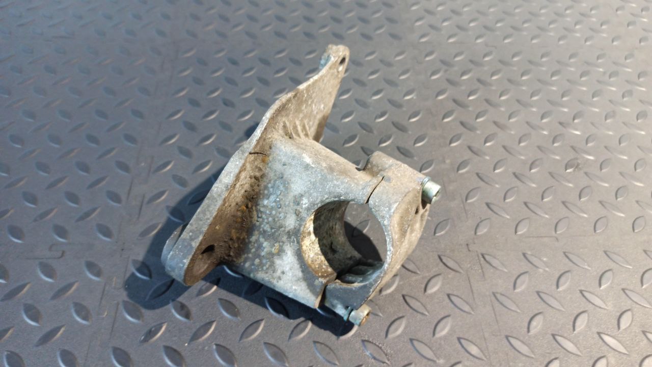 Кронштейн двигателя Ford Galaxy 1995-2006