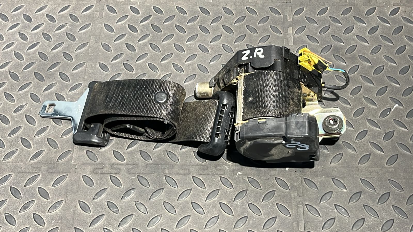 Ремень безопасности задний правый Mercedes M/W163 1997-2005