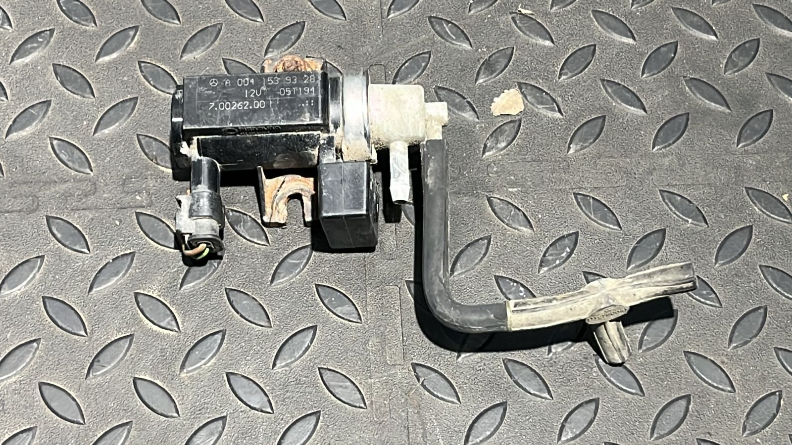 Клапан электромагнитный Mercedes Vito/W639 2003-2014