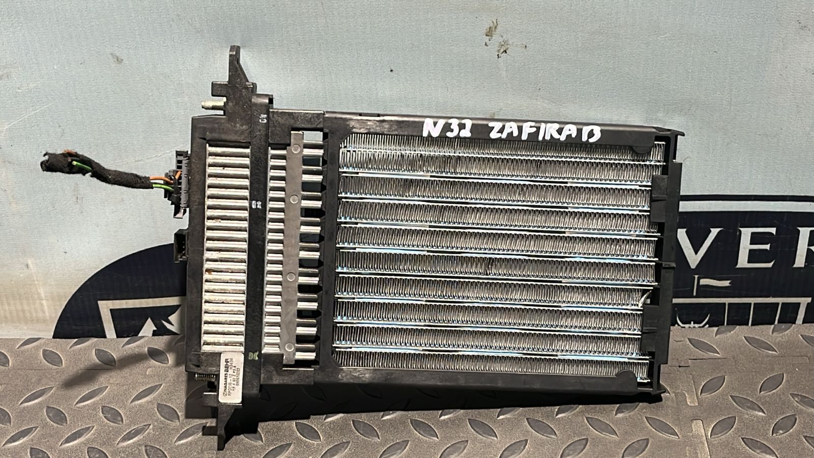 Радиатор отопителя электрический Opel Zafira/B 2005-2014