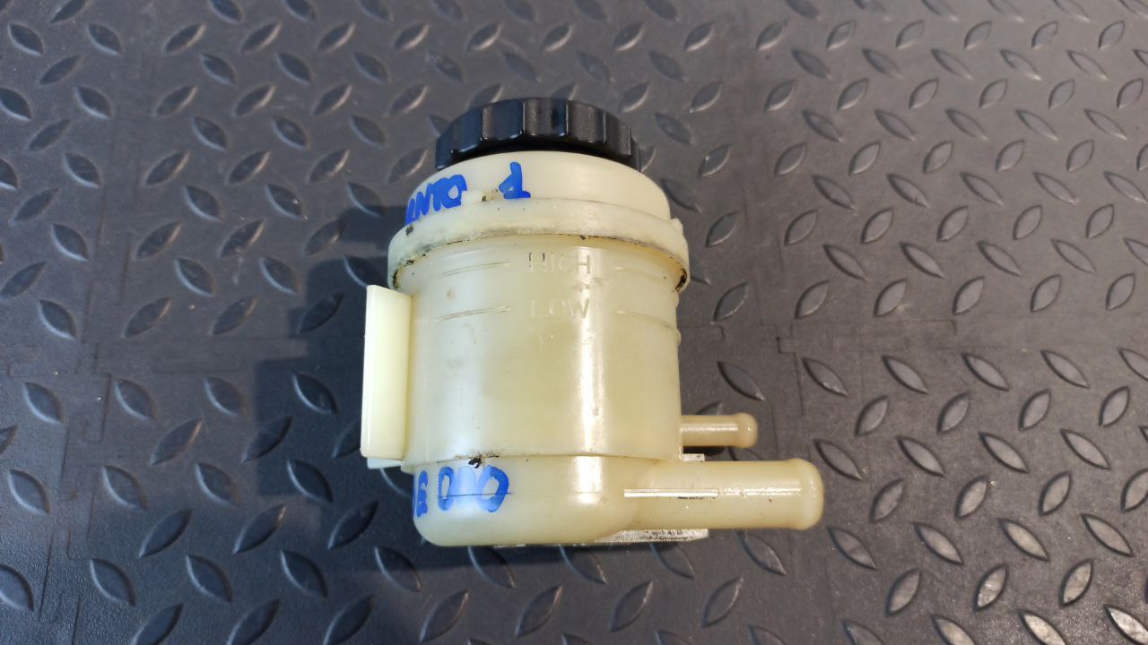 Бачок ГУР Kia Sorento 2002-2011