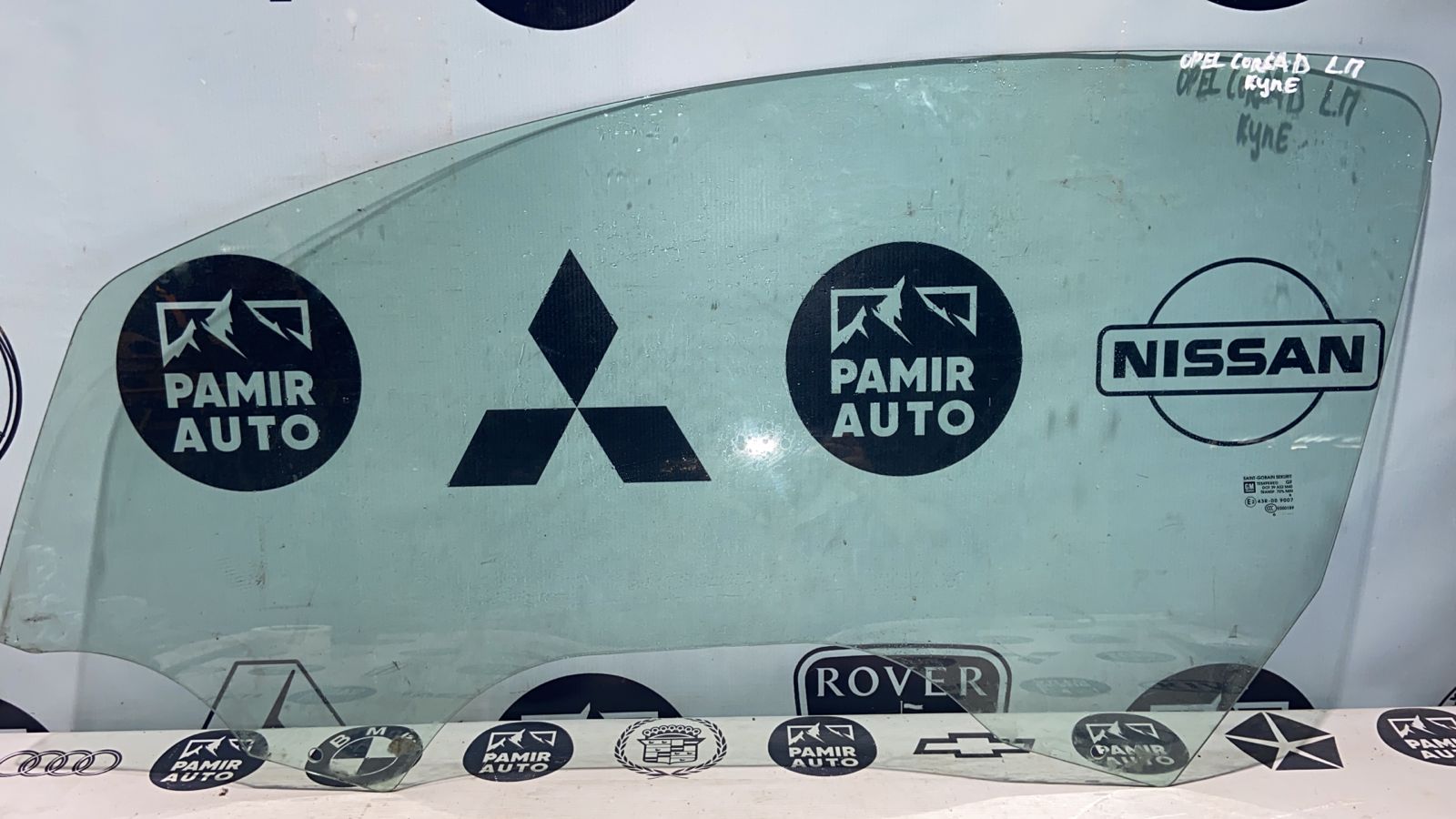 Стекло двери переднее левое Opel Corsa/D 2006-2014