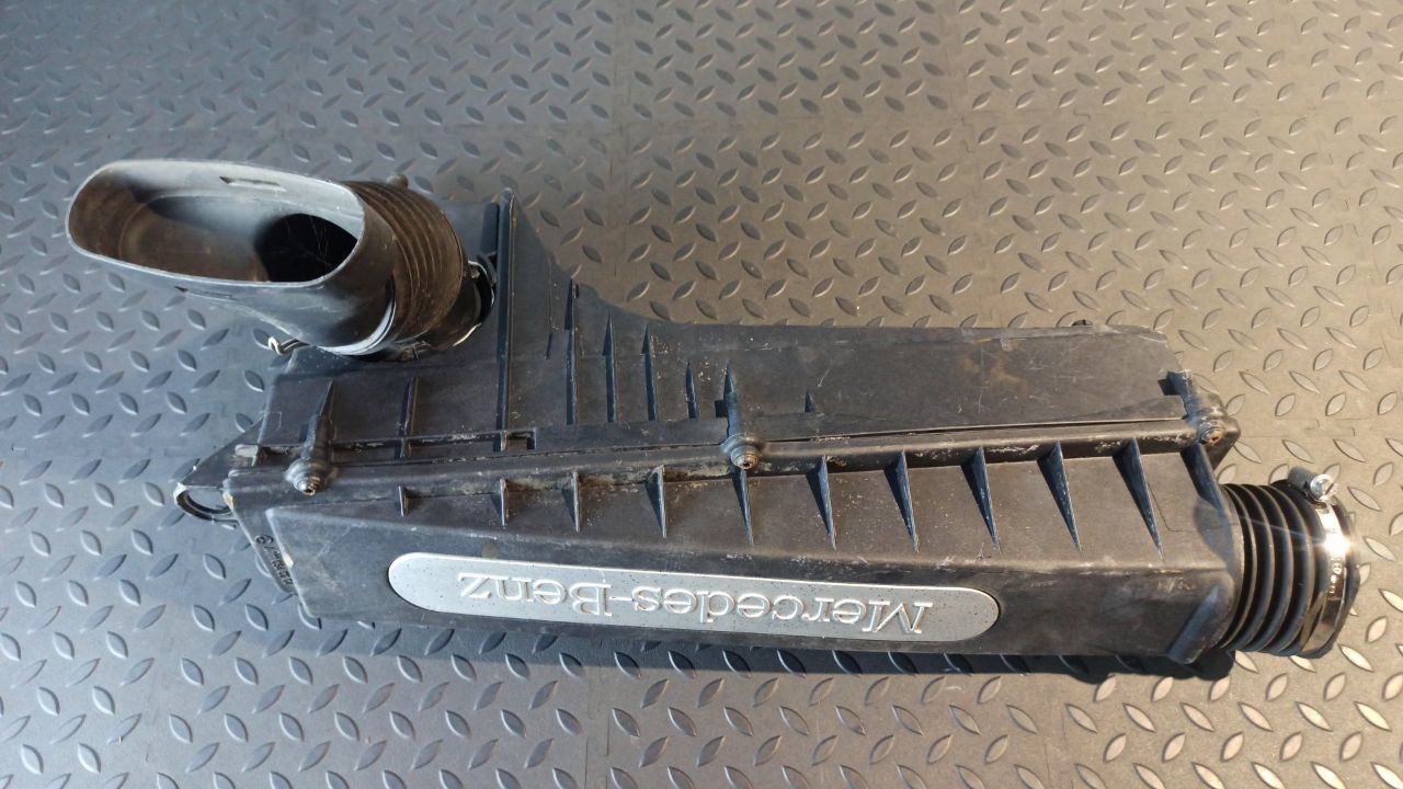 Корпус воздушного фильтра Mercedes C/W203 2000-2008