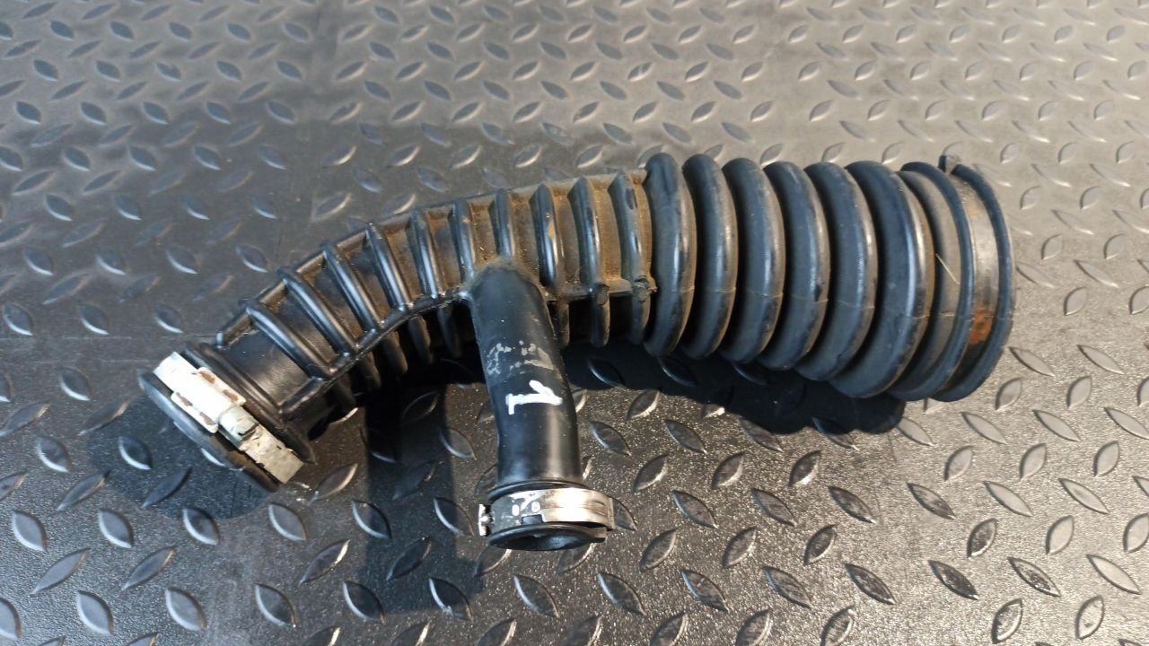 Патрубок воздушного фильтра Ford Mondeo/3 2000-2007