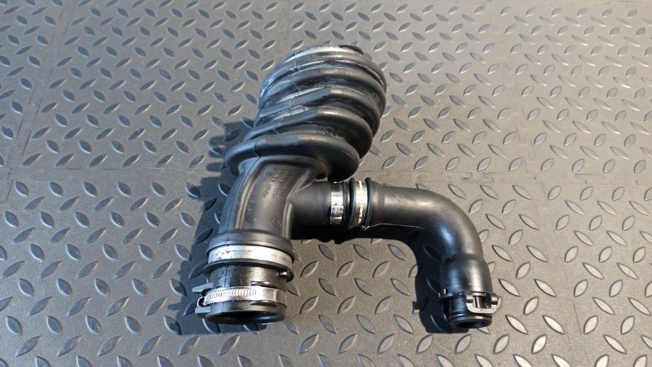 Патрубок воздушного фильтра Ford Focus/2 2004-2011