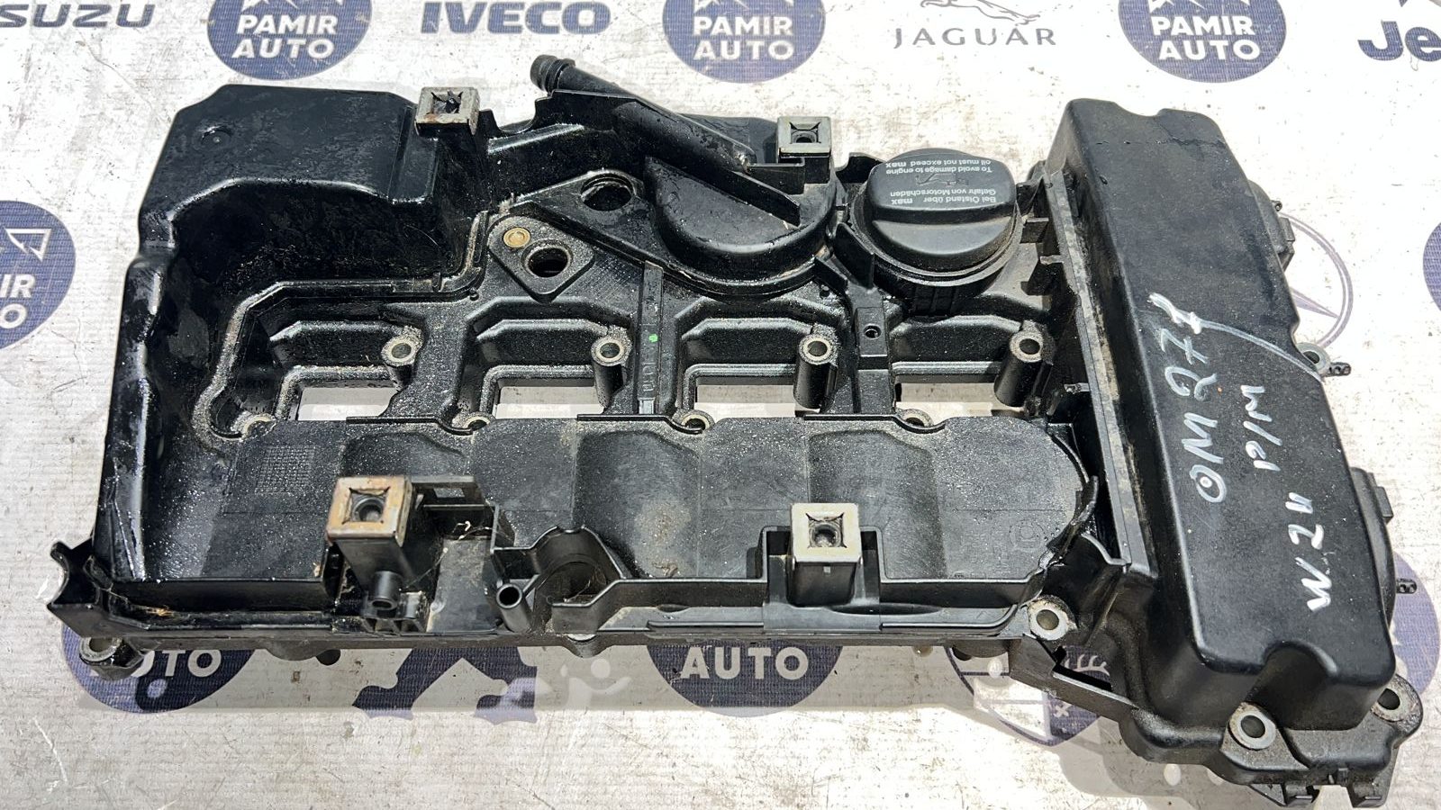 Крышка клапанная Mercedes E/W211 2002-2009