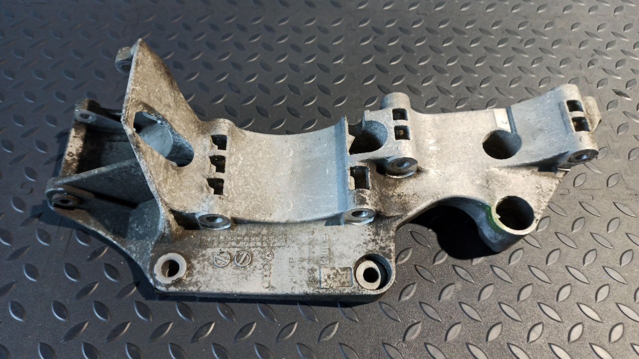 Кронштейн генератора Ford Galaxy 1995-2006