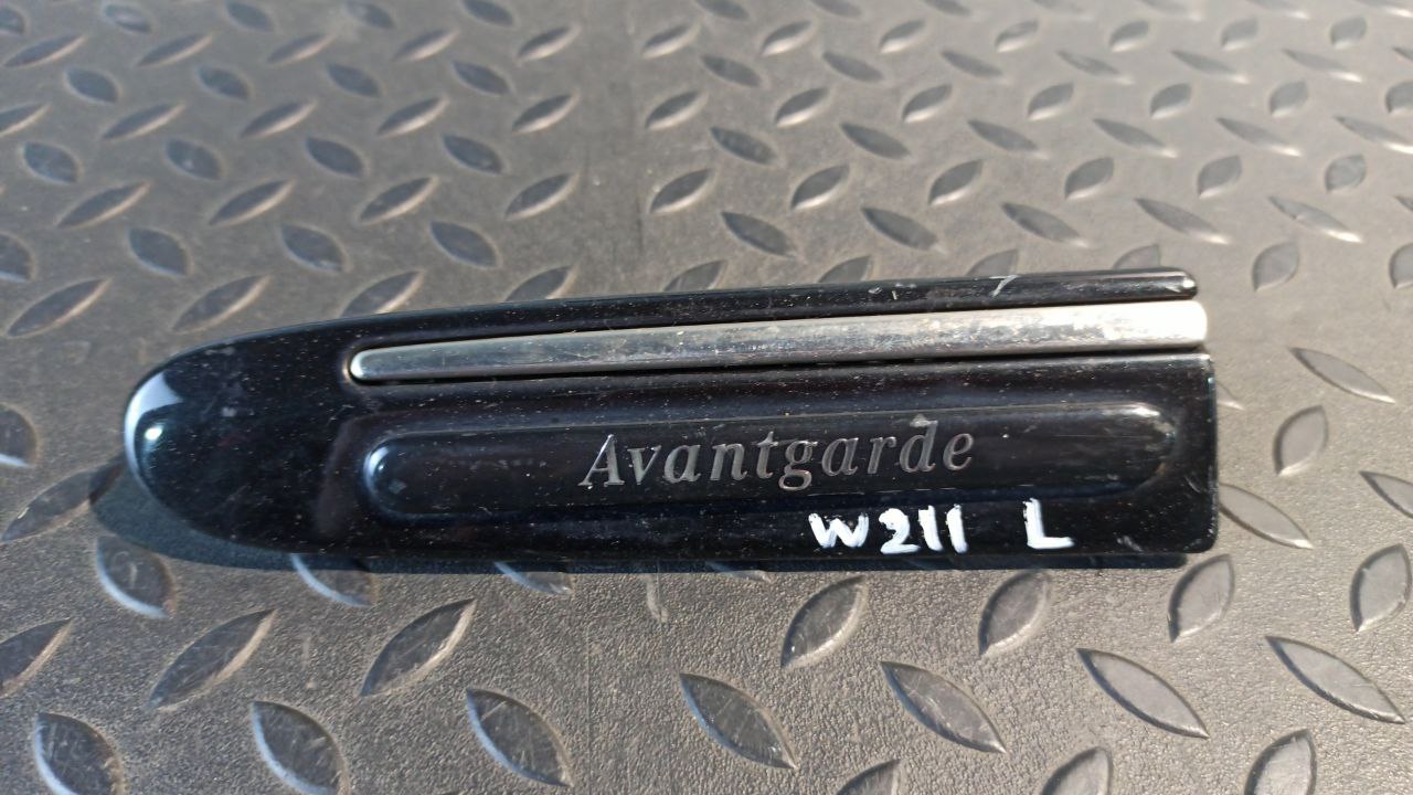 Молдинг крыла передний левый Mercedes E/W211 2002-2009