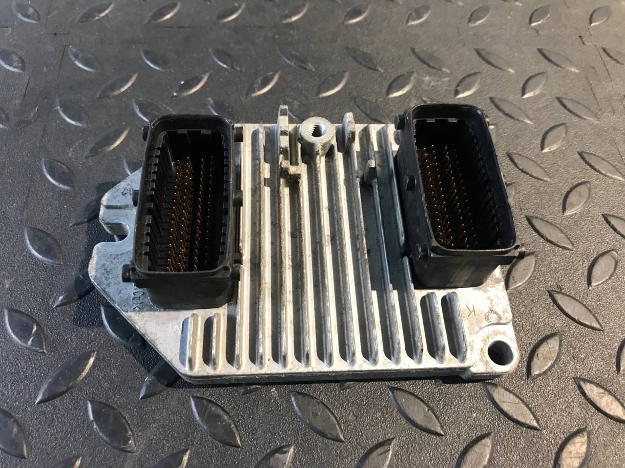 Блок управления двигателем Opel Vectra/C 2002-2008