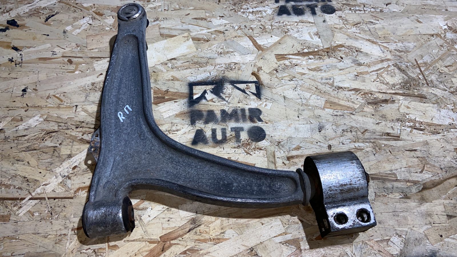 Рычаг передний правый Opel Vectra/C 2002-2008