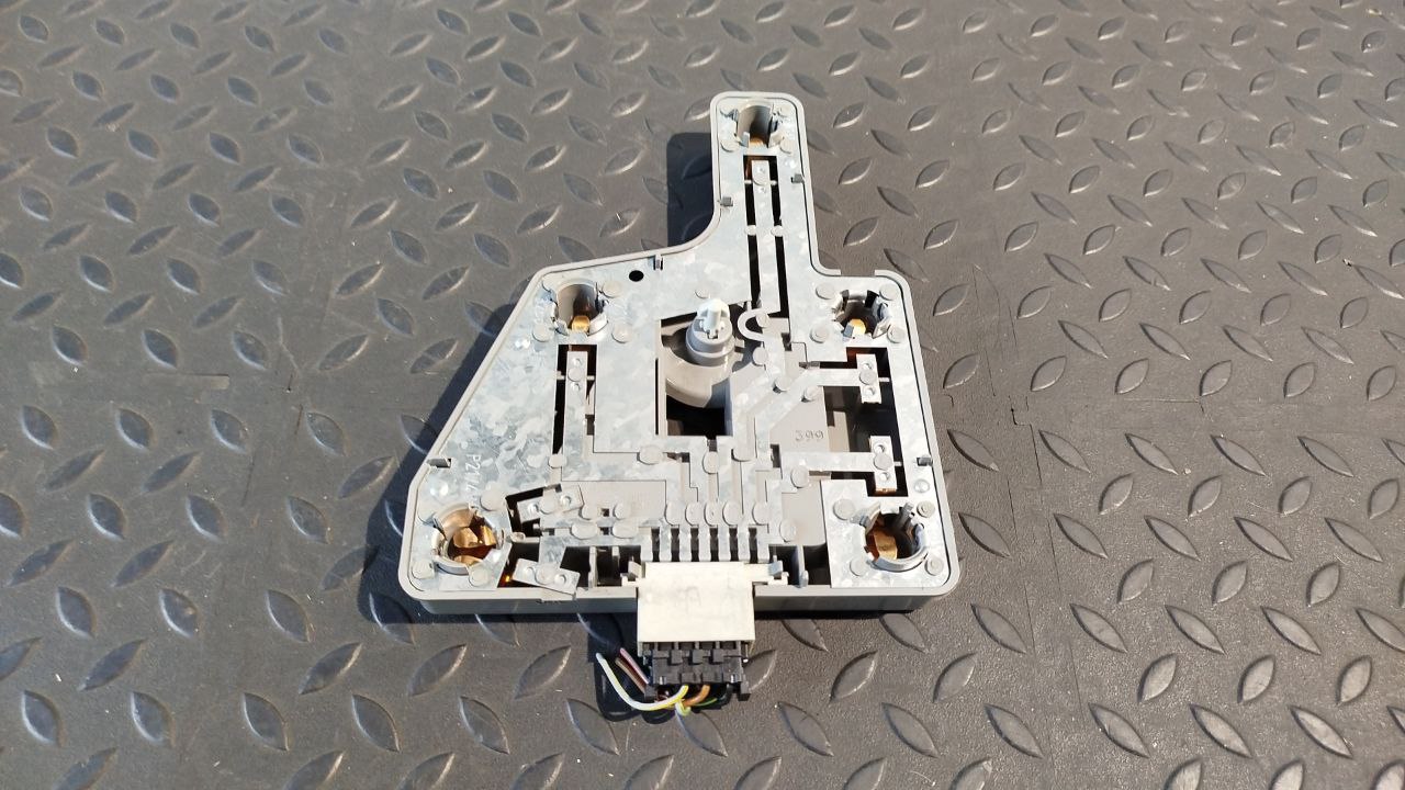 Плата заднего фонаря правая Mercedes C/W202 1993-2001