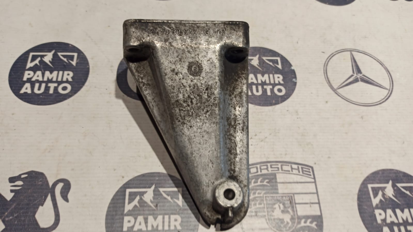 Кронштейн двигателя Mercedes C/W203 2000-2008