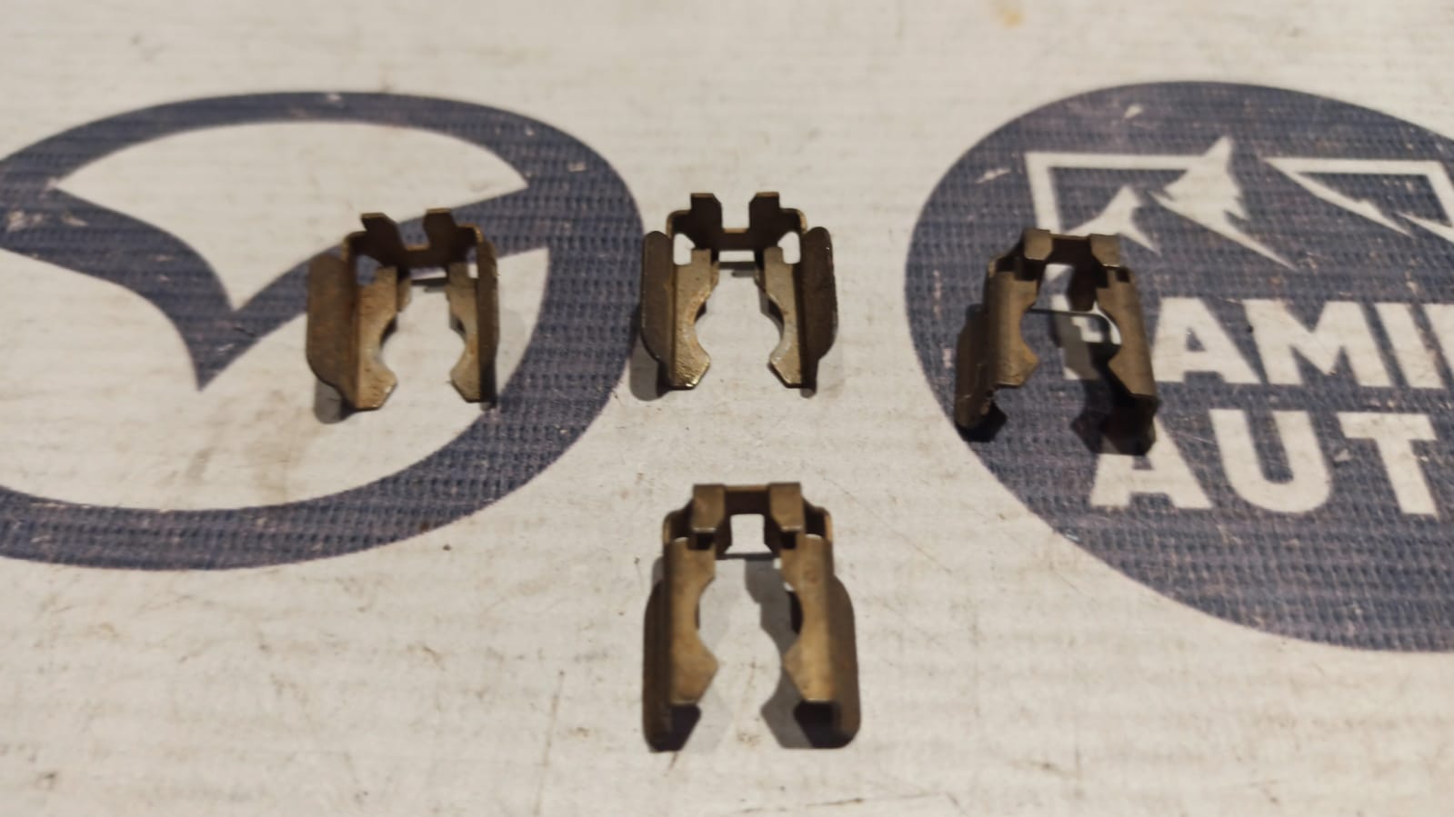 Скоба топливной форсунки Opel Corsa/D 2006-2014