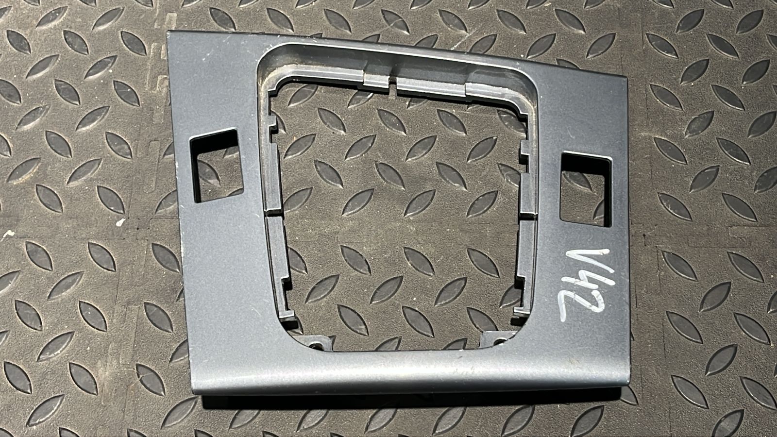 Накладка на кулису МКПП BMW 3/E46 1998-2007