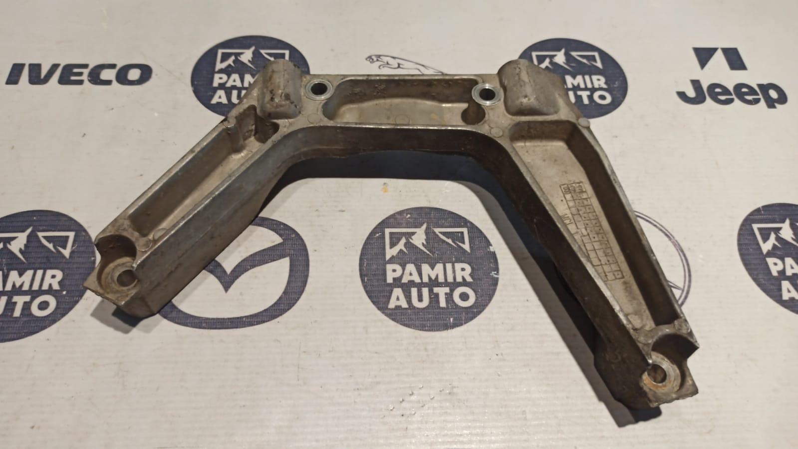 Кронштейн КПП Mercedes Vito/W638 1996-2003