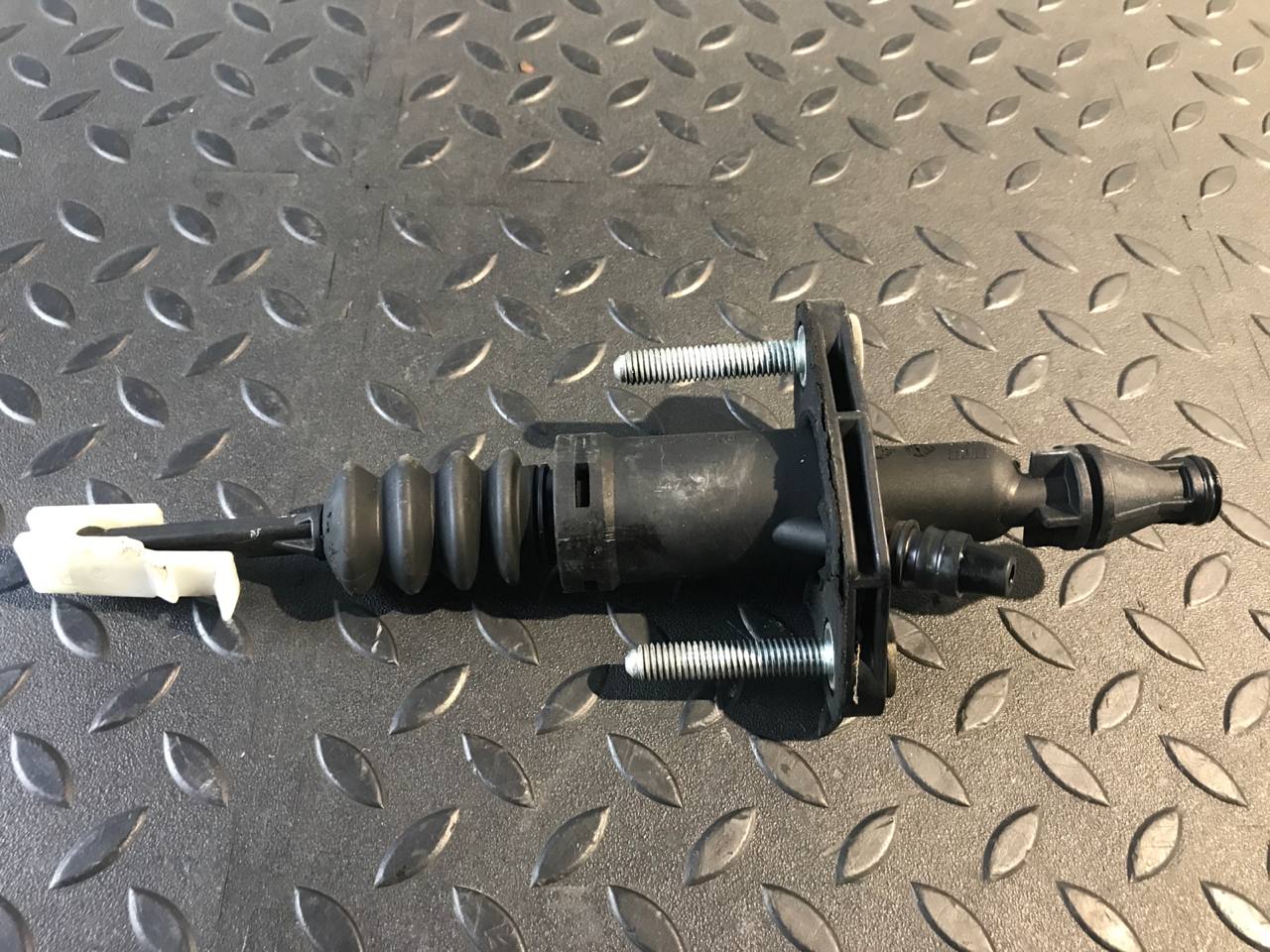 Цилиндр сцепления главный Opel Vectra/C 2002-2008