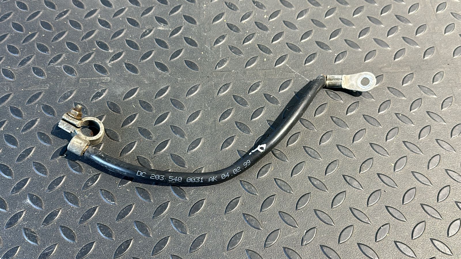 Клемма минус Mercedes C/W203 2000-2008