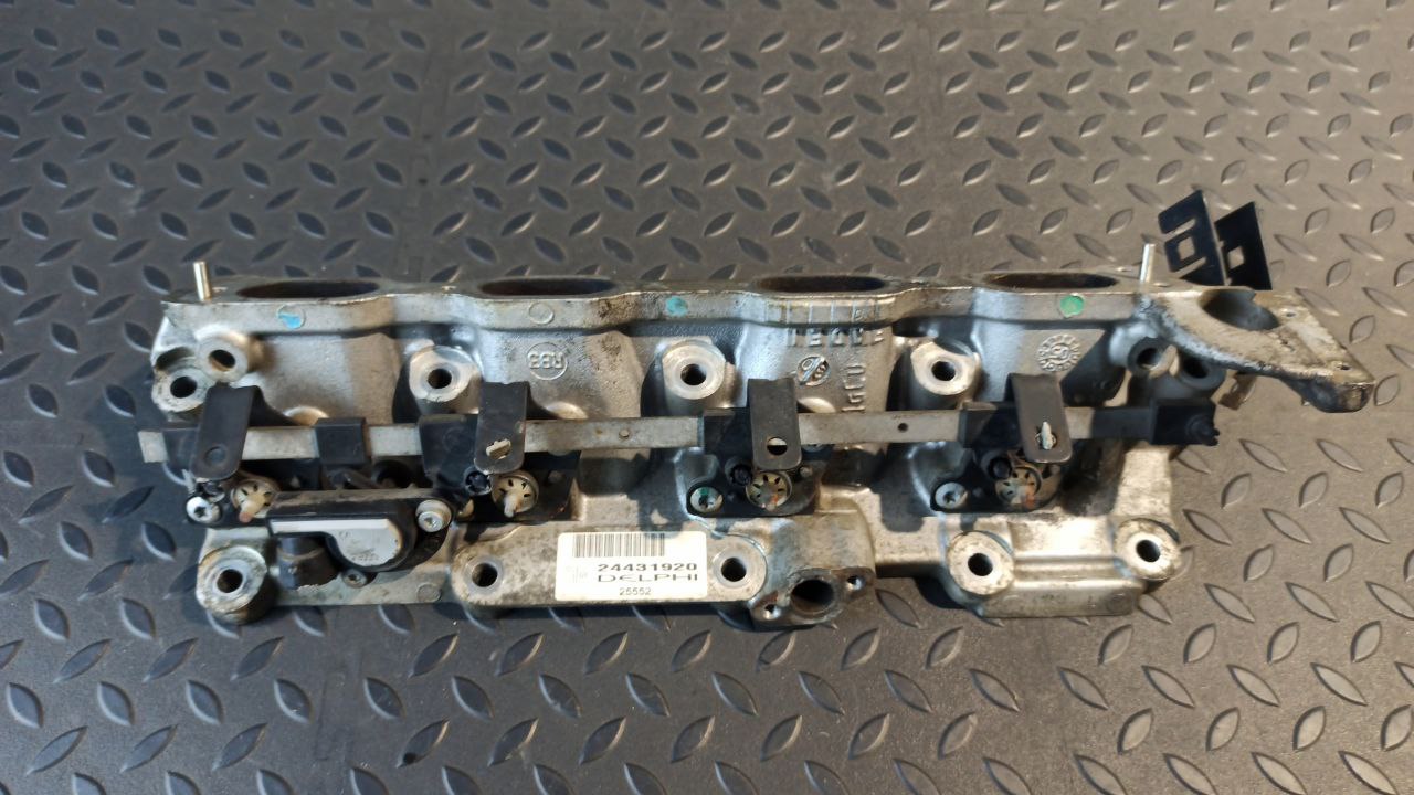 Коллектор впускной Opel Astra/H 2004-2014