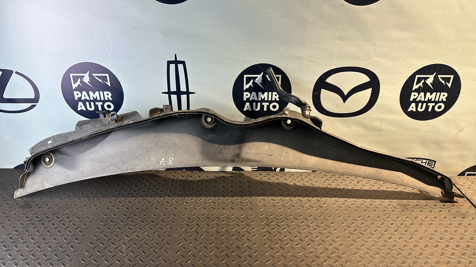 Решетка под лобовое стекло (Жабо) Mercedes C/W203 2000-2008