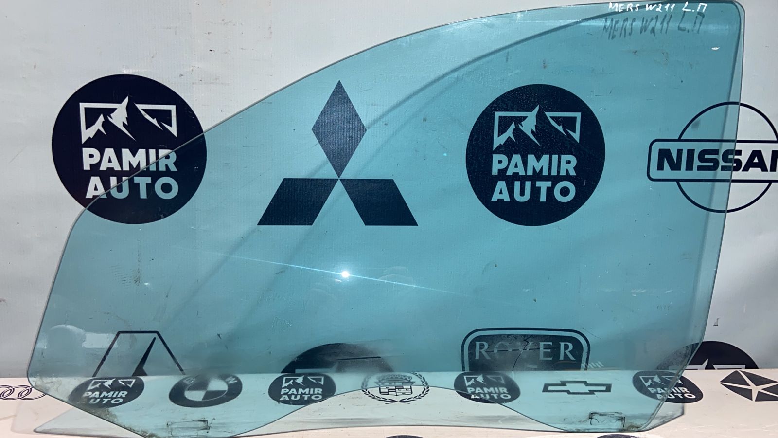 Стекло двери переднее левое Mercedes E/W211 2002-2009