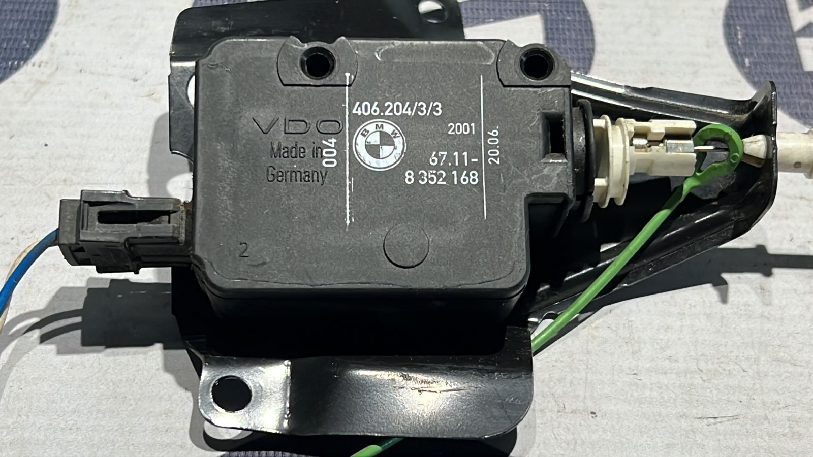 Активатор замка крышки топливного бака BMW 5/E39 1995-2004