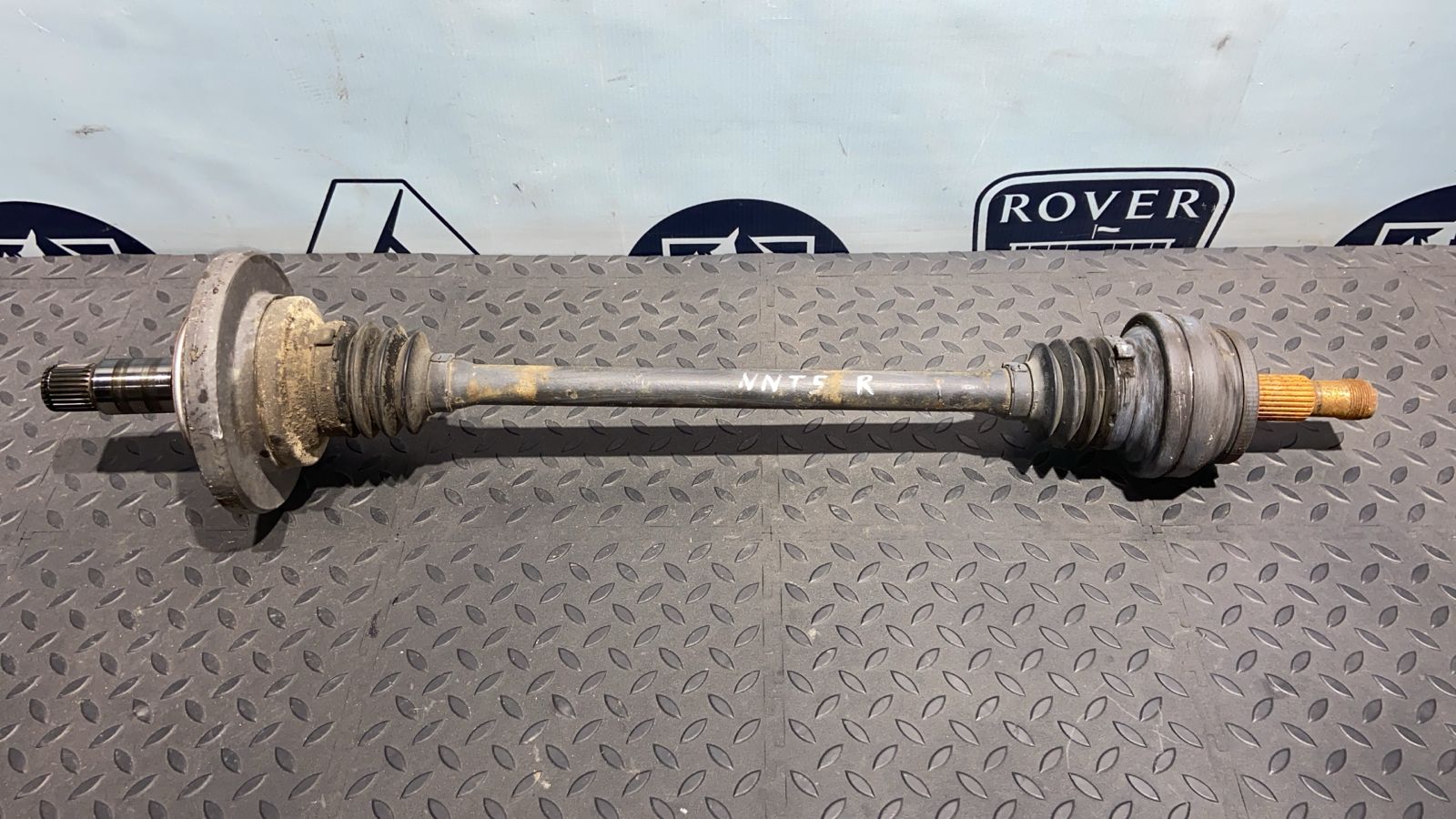 Полуось задняя правая Mercedes E/W211 2002-2009