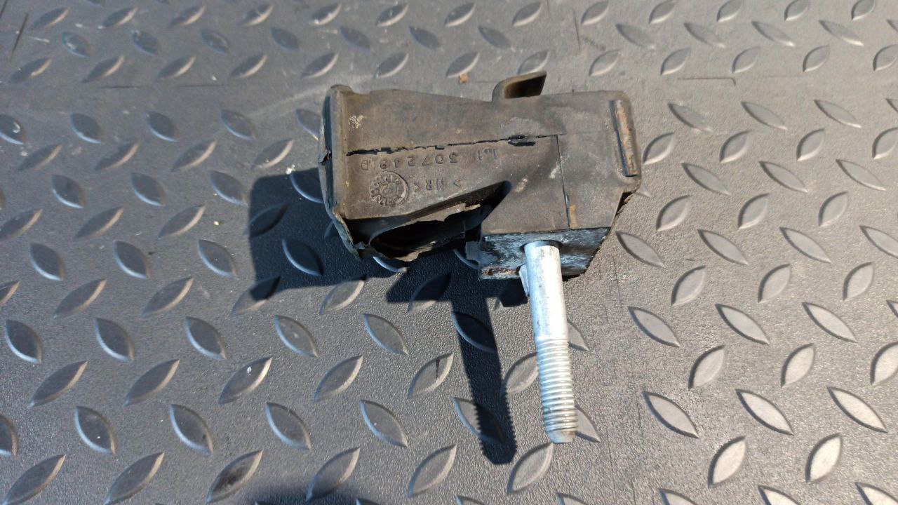 Опора двигателя Ford Galaxy 1995-2006