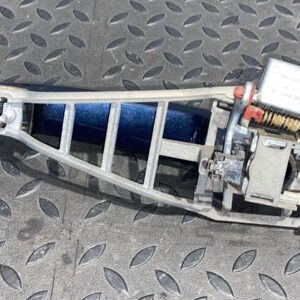 Кронштейн ручки двери передний правый Opel Vectra/C 2002-2008