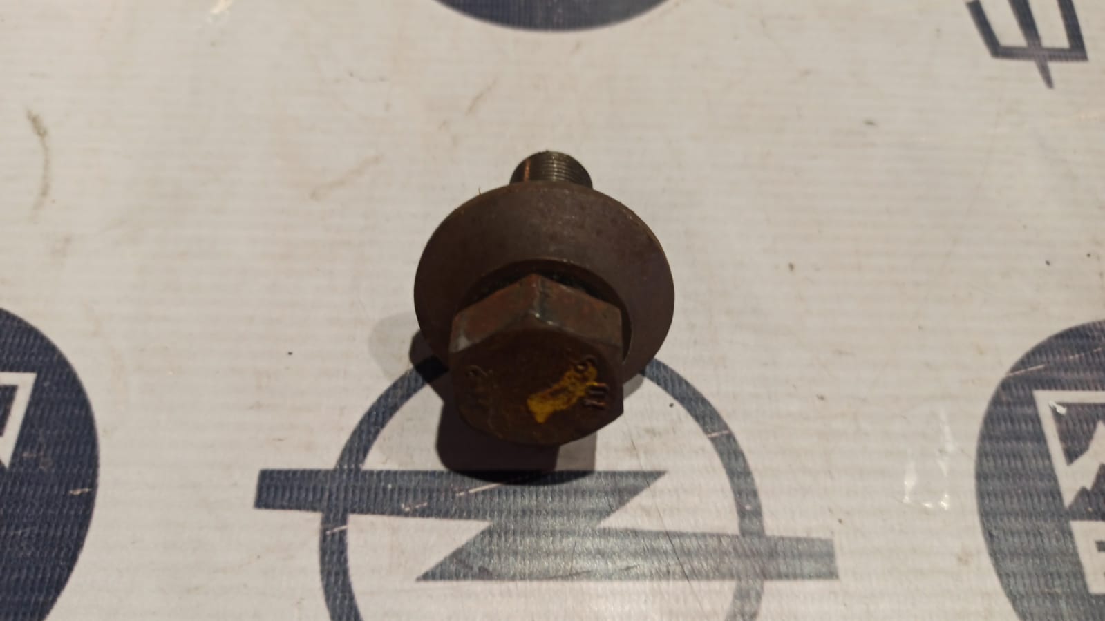 Болт коленвала Mercedes E/W211 2002-2009