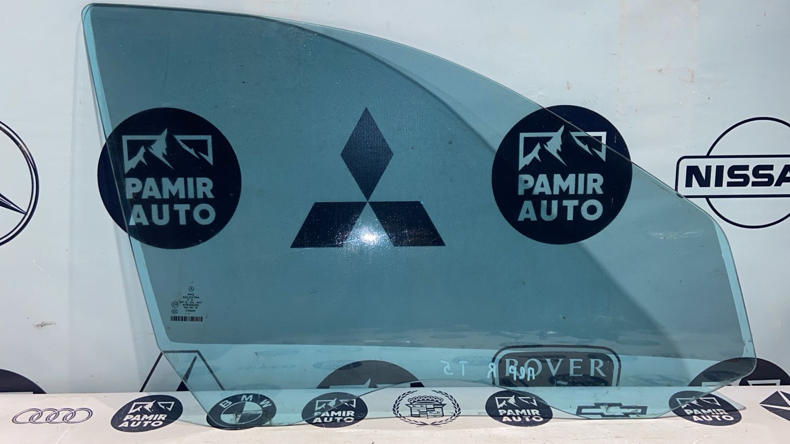 Стекло двери переднее правое Mercedes E/W211 2002-2009