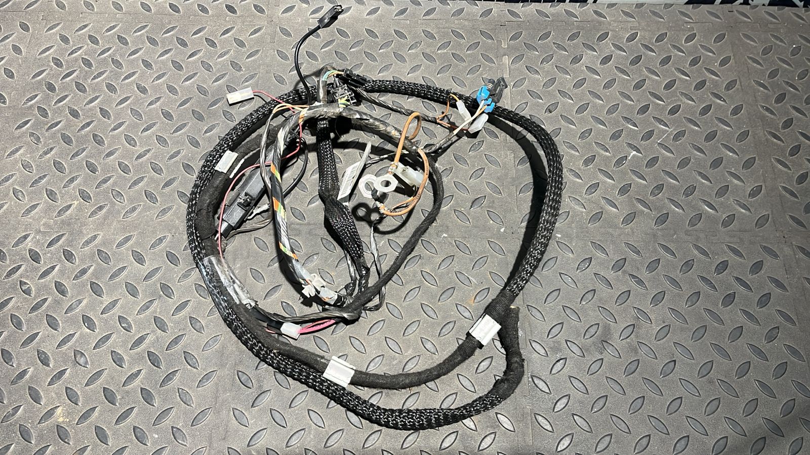 Проводка двери багажника Mercedes M/W163 1997-2005