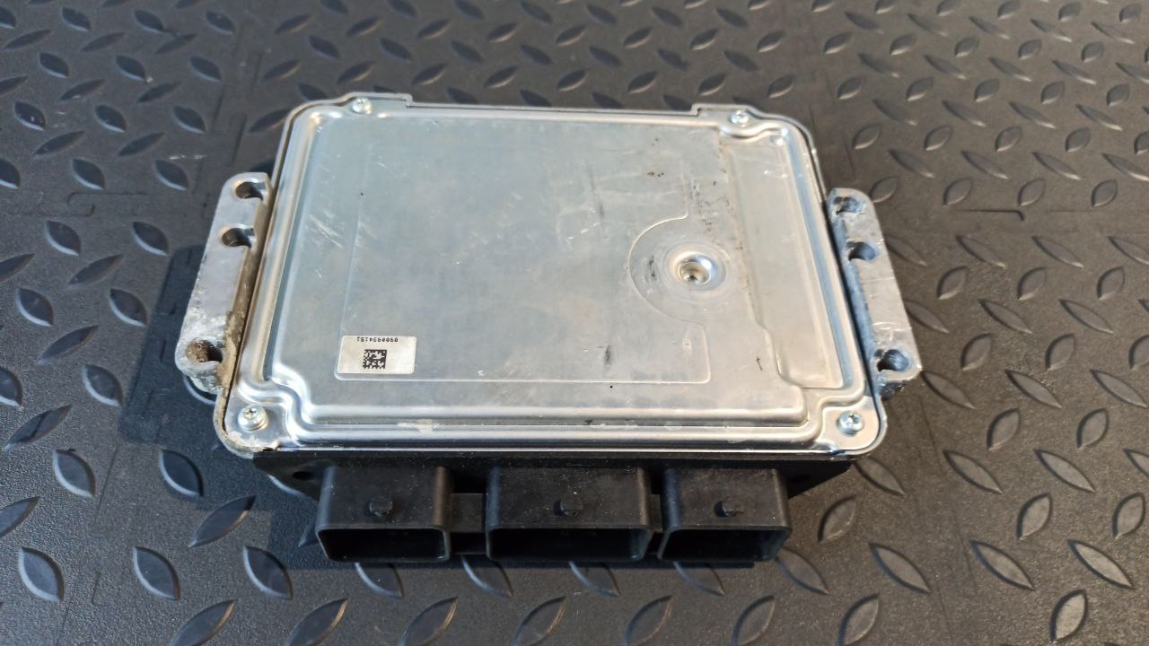 Блок управления двигателем Ford Focus/2 2004-2011